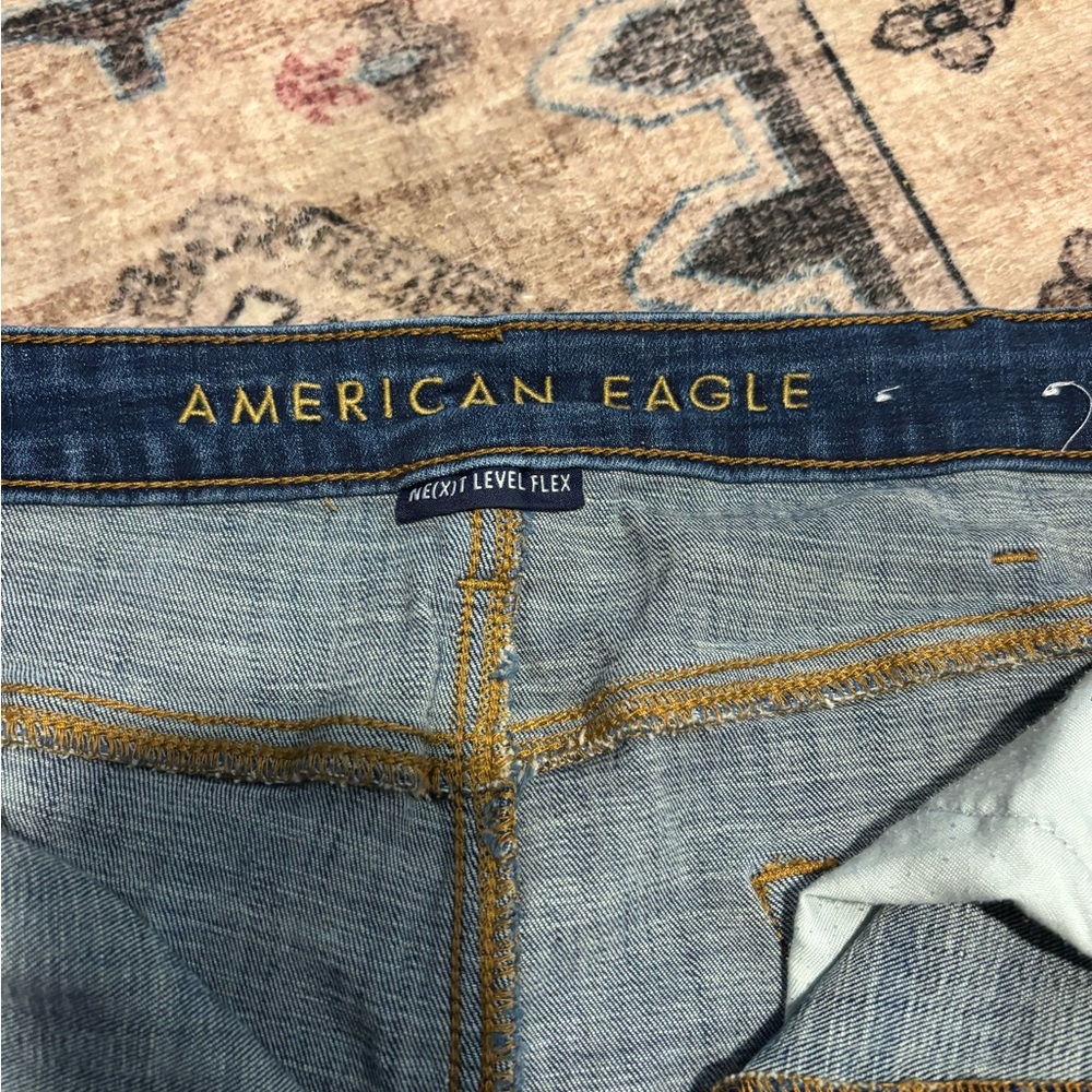 Men’s American Eagle Outfitters Distressed Dark Blue Denim Shorts - Picture 2 of 4